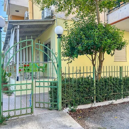 Shoreline Star G77 Apartman