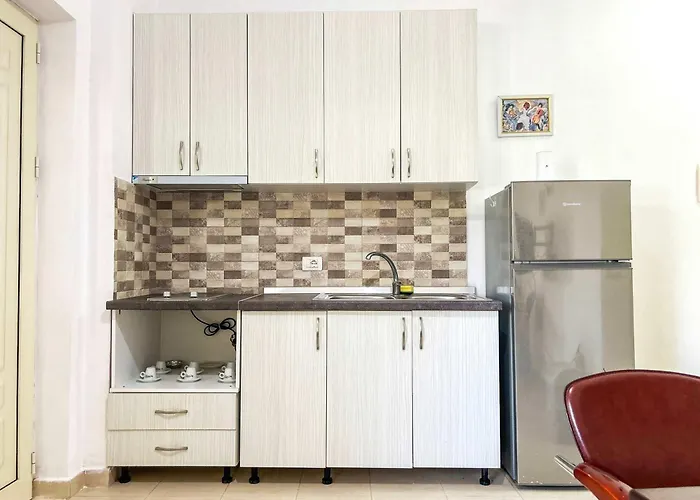 Shoreline Star G77 * Golem (Tirana)